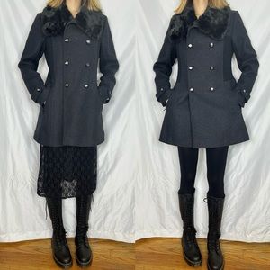 Dark grey Guess vintage jacket with fur collar